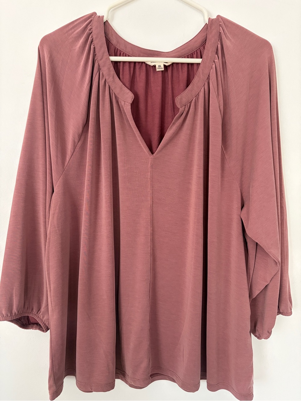 Women's Rust Pink Long-Sleeve V-Neck Blouse